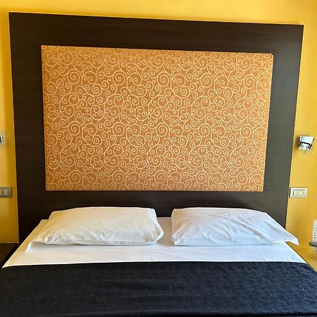 Hotel Perla - The Storyhoteller Riccione Exterior foto