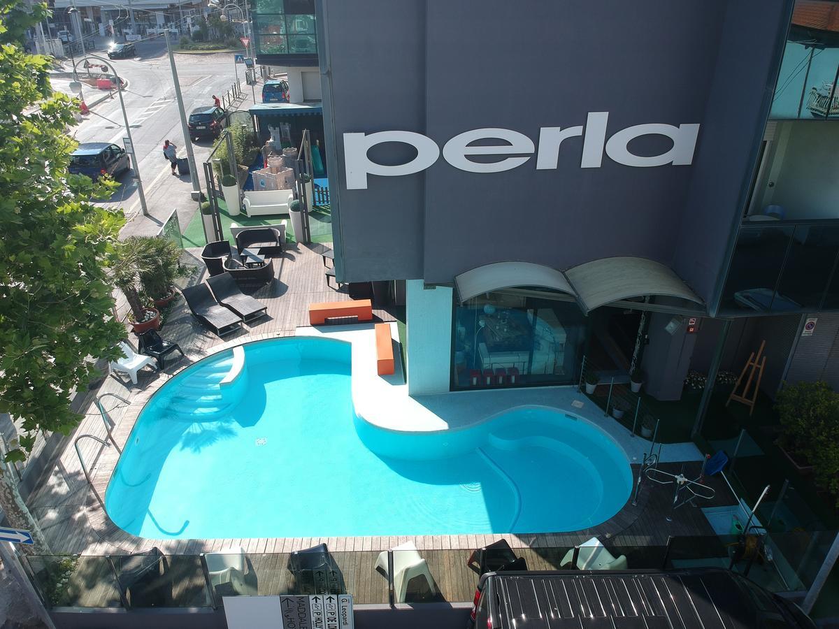 Hotel Perla Riccione Exterior foto